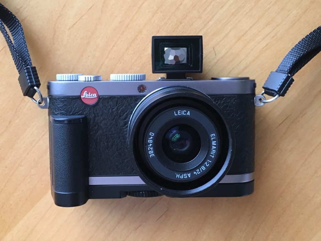 Leica X1 BMW limited edition camera - Leica Rumors